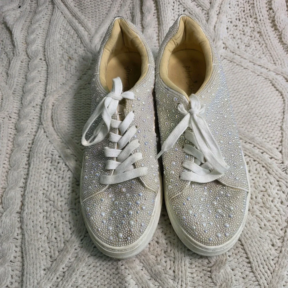 Betsey Johnson Sneakers Ivory Rhinestone Pearl Bridal Platform Womens 11